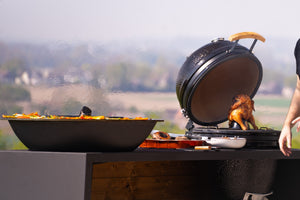 Buitenkeuken met plancha en kamado barbecue
