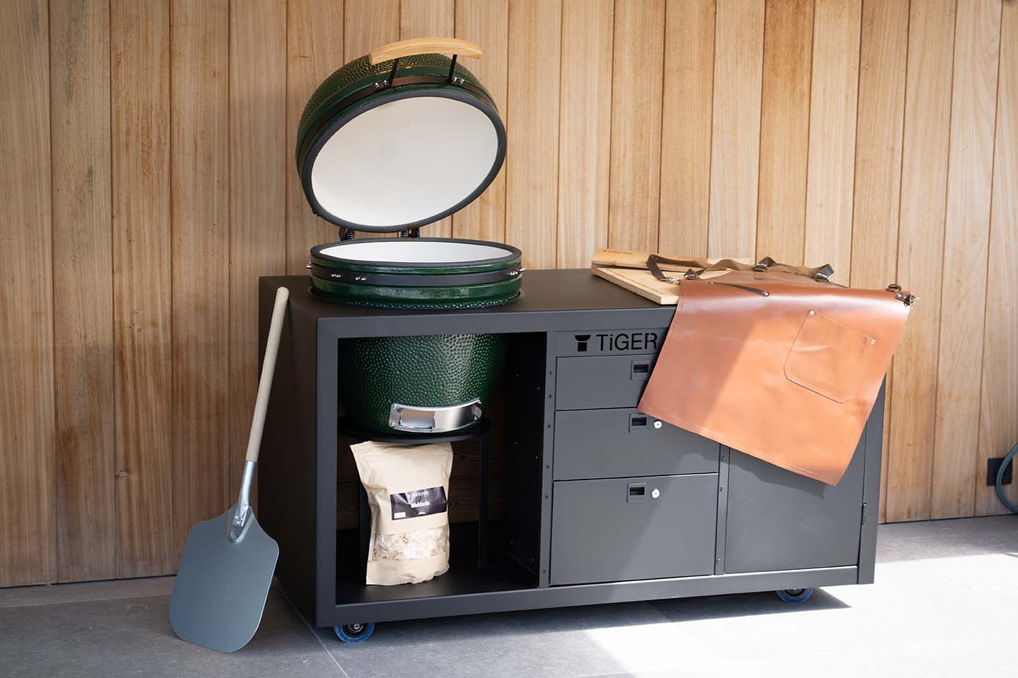 TIGER FIRE OFFICIAL STORE | TIGER FIRE SHOP | TIGER FIRE | PLANCHA BBQ | BBQ KOPEN | Kupić BBQ | Koupit BBQ | Buy a BBQ | Acheter BBQ | BBQ KAUFEN | Acquistare un BBQ | Comprar un BBQ | EINEN BBQ KAUFEN | Comprar um BBQ | FUERPLATTE PLANCHA BBQ | PLANCHA GRILL | BBQ GRIDDLE |KAMADO BBQ | BBQ KAMADO | BRASERO BBQ | Premium Plancha Deska BBQ