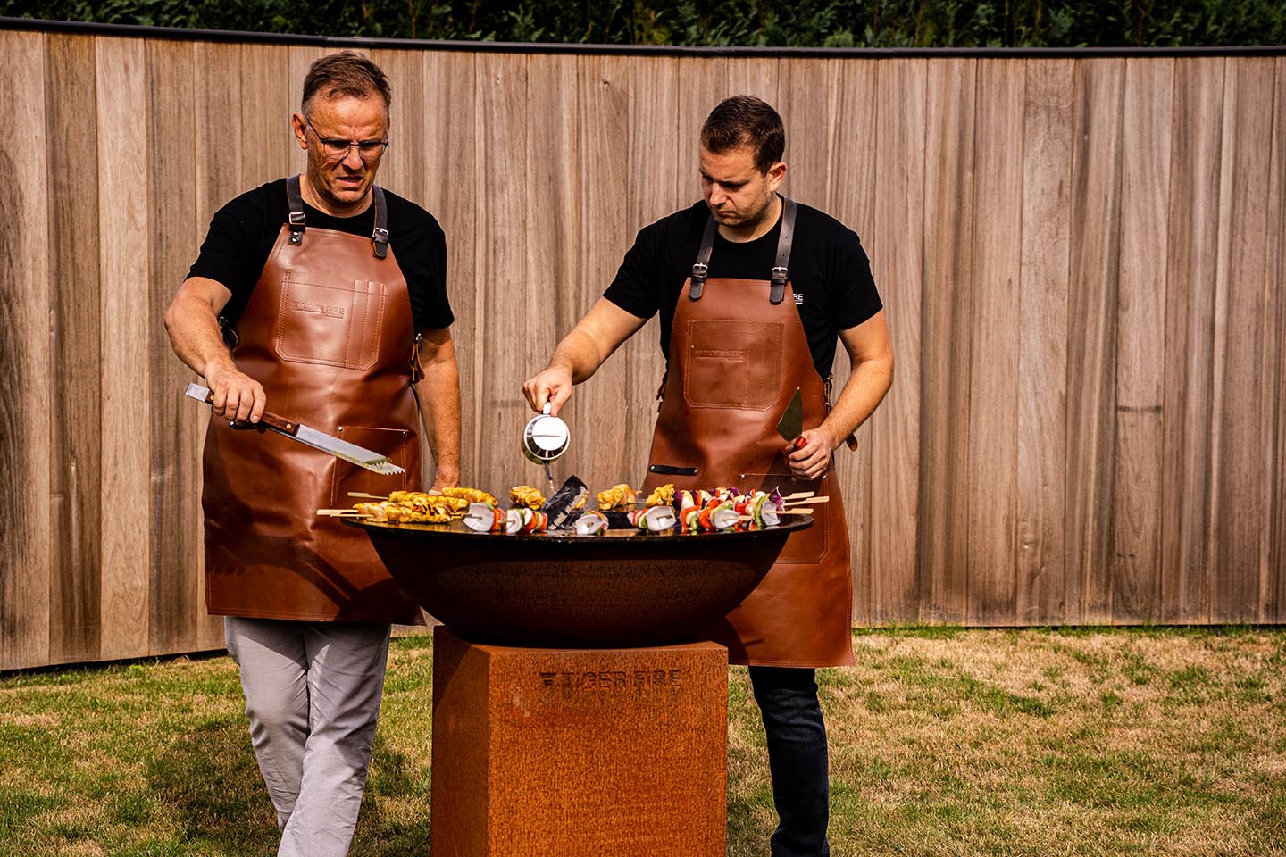 TIGER FIRE OFFICIAL STORE | TIGER FIRE SHOP | TIGER FIRE | PLANCHA BBQ | BBQ KOPEN | Kupić BBQ | Koupit BBQ | Buy a BBQ | Acheter BBQ | BBQ KAUFEN | Acquistare un BBQ | Comprar un BBQ | EINEN BBQ KAUFEN | Comprar um BBQ | FUERPLATTE PLANCHA BBQ | PLANCHA GRILL | BBQ GRIDDLE