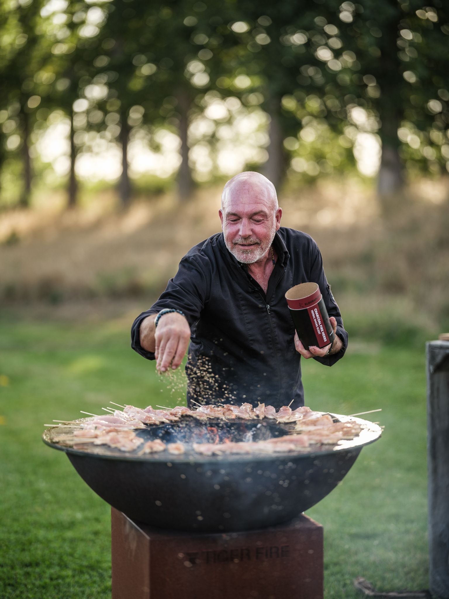 Boek 'BBQ - Verrassende creaties op de barbecue' van Peter de